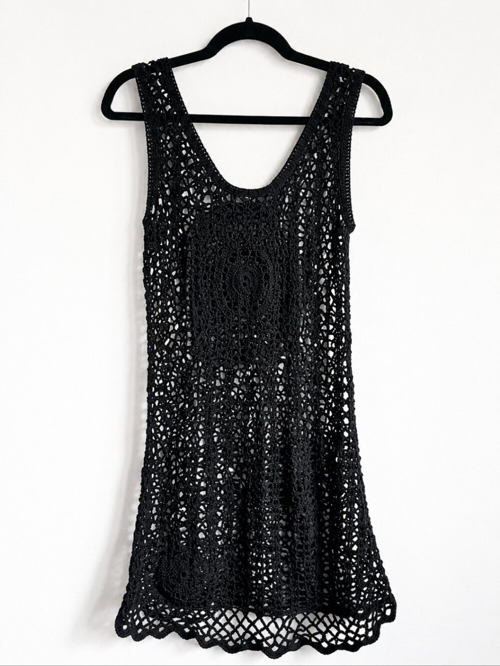 BCBGMAXAZRIA Black Crochet Knit Cover Up Dress Size M Boho Beach Sleeveless Swim